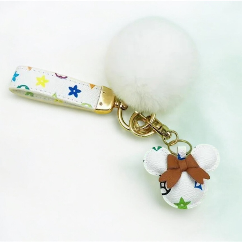Luxury Mickey Minnie Mouse keychain - Picture 7 of 8